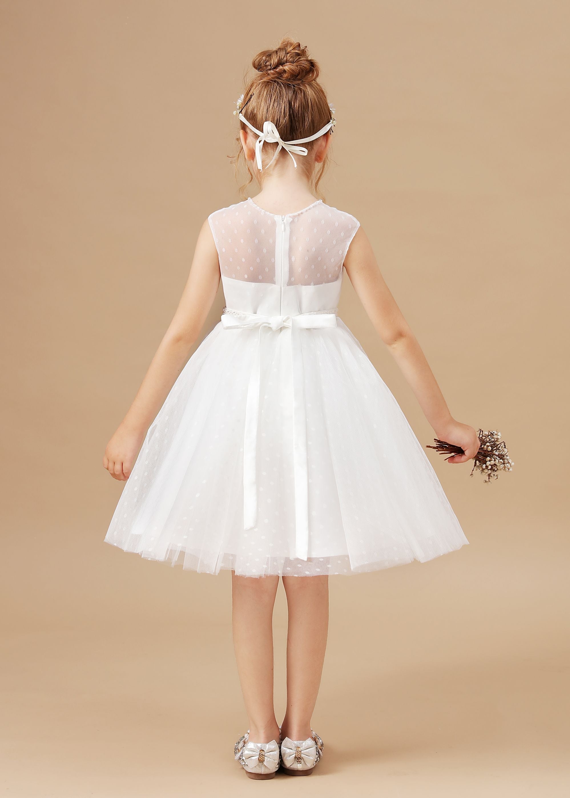 Sleeveless Ivory Lace Tulle Flower Girl Dresses